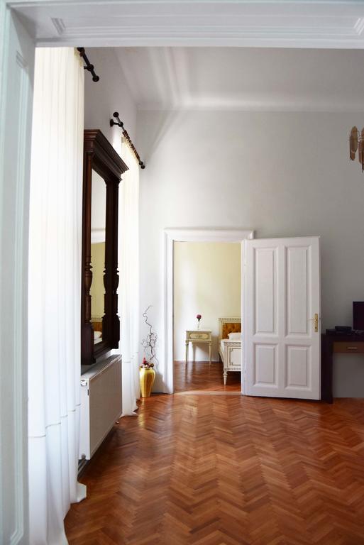 Contessa Apartment Cluj Napoca Kültér fotó